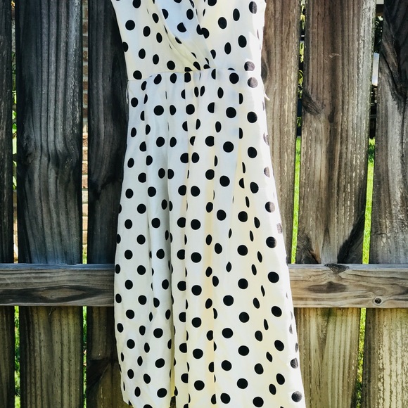 Black and white Polkadots  Midi Dress 💖!! - Picture 4 of 5